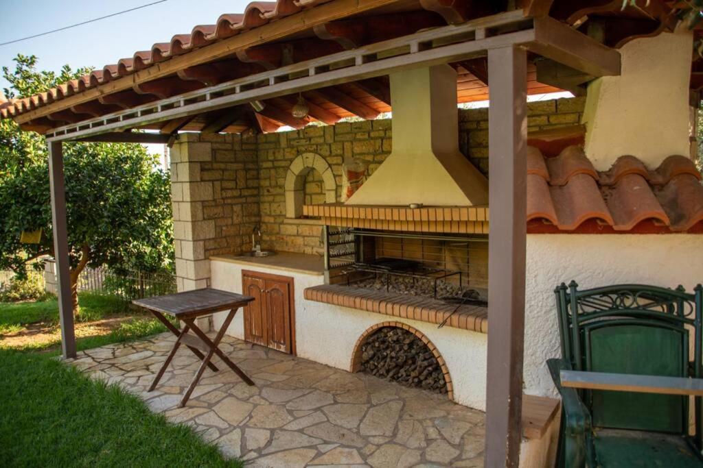 Akrivi'S House In Kalamata Extérieur photo