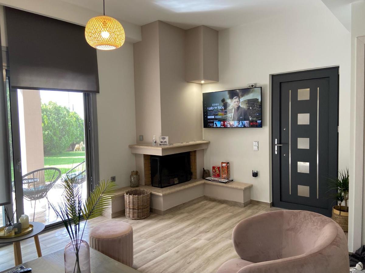 Akrivi'S House In Kalamata Extérieur photo